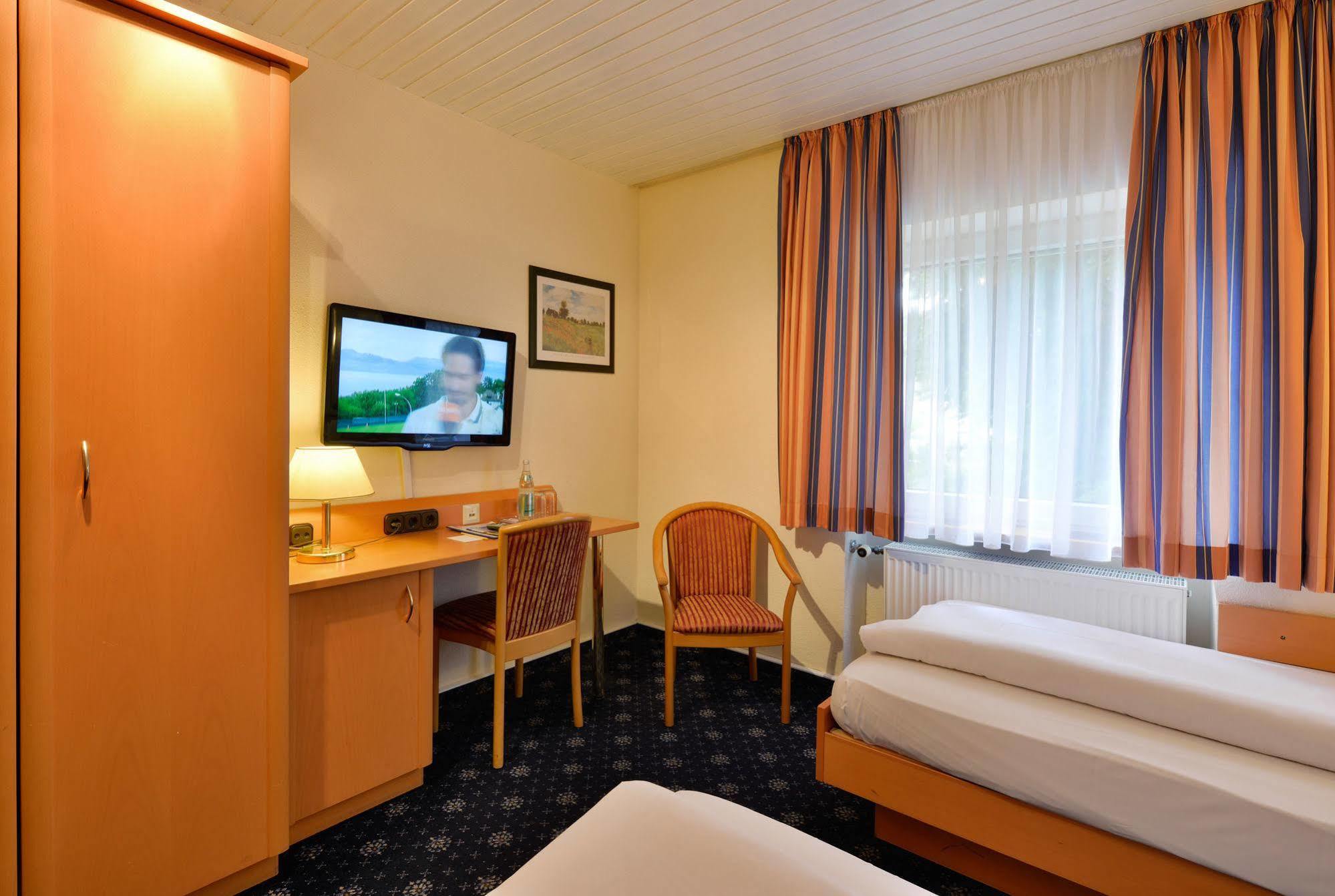 Boutique Hotel Erb Muenchen Parsdorf Vaterstetten Exterior photo